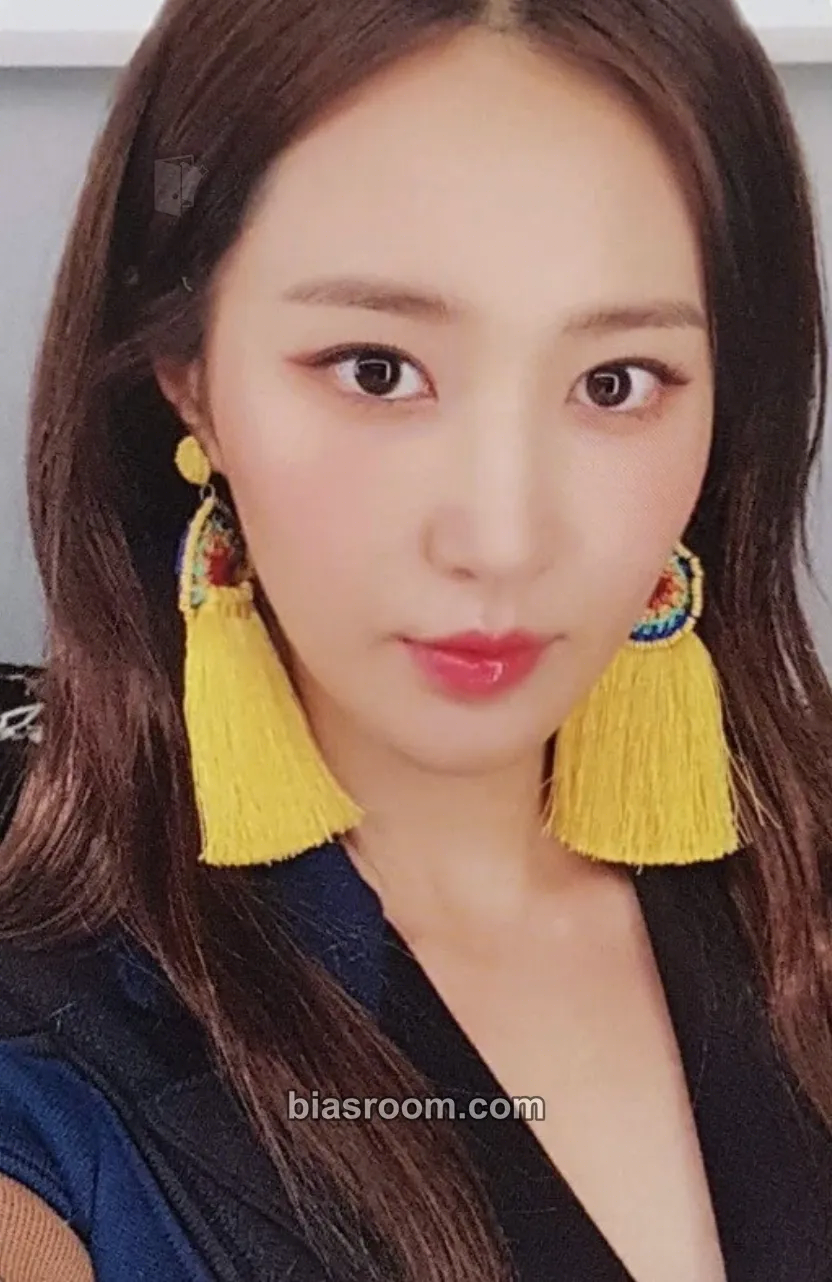 Yuri The First Scene (Yuri Solo) Photocard - Girls' Generation - Girls' Generation K-pop photocard