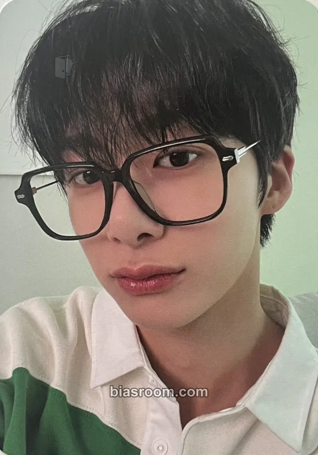 Hyungwon Hyungwon x Wellage Photocard - MONSTA X - MONSTA X K-pop photocard