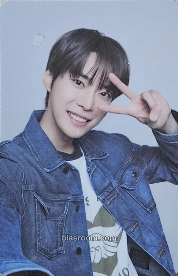 Doyoung NATURE REPUBLIC x NCT 127 Photocard - NCT 127 - NCT 127 K-pop photocard