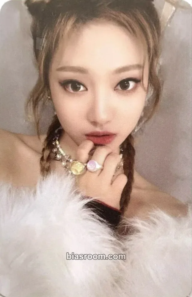 Ningning aespa 2021 Winter SMTOWN: SMCU EXPRESS K-pop photocard