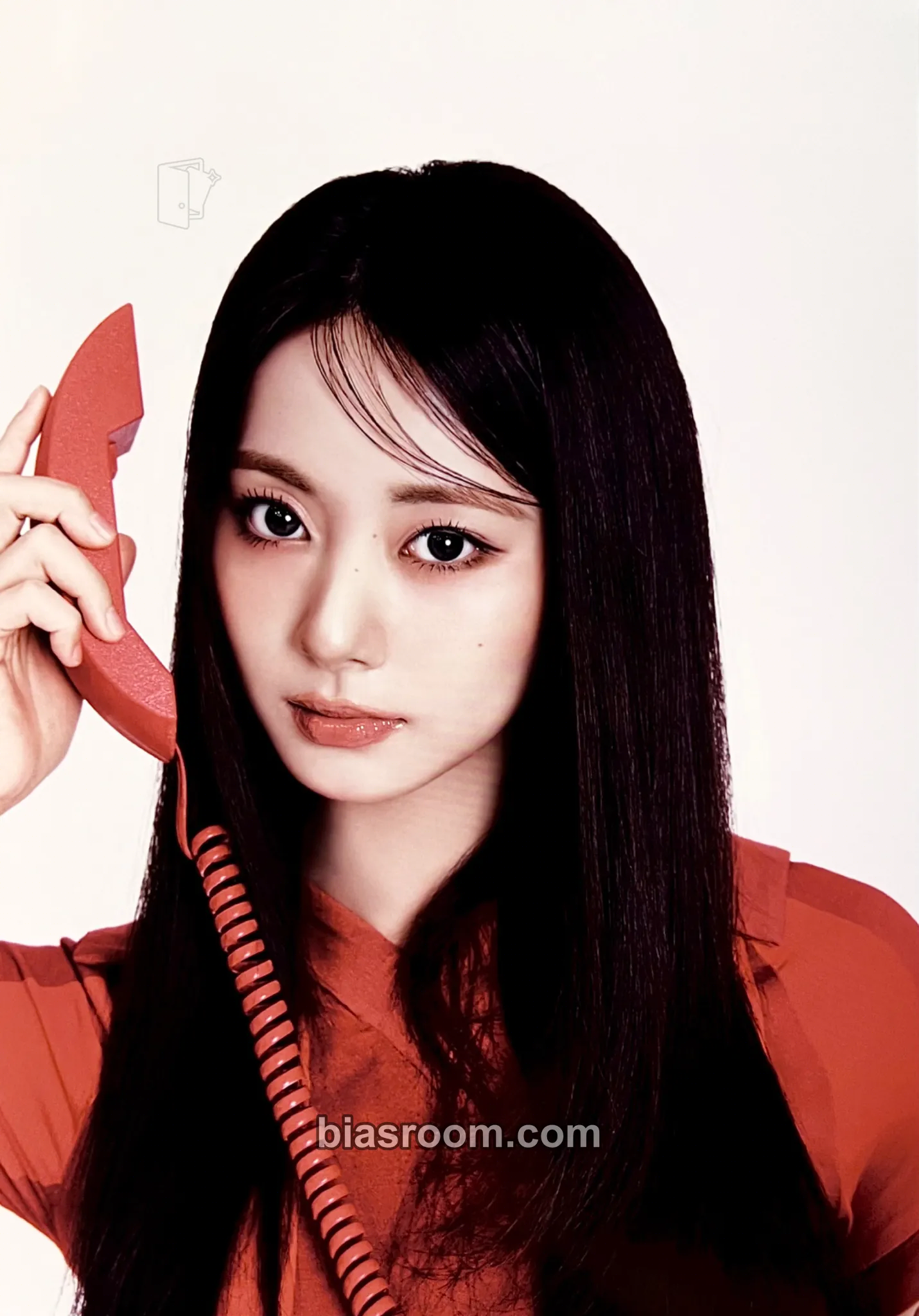 Tzuyu 2026 Season’s Greetings: RED WHISPERS Photocard - TWICE - TWICE K-pop photocard