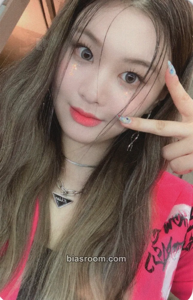 Swan Geekyland Photocard - PURPLE KISS - PURPLE KISS K-pop photocard