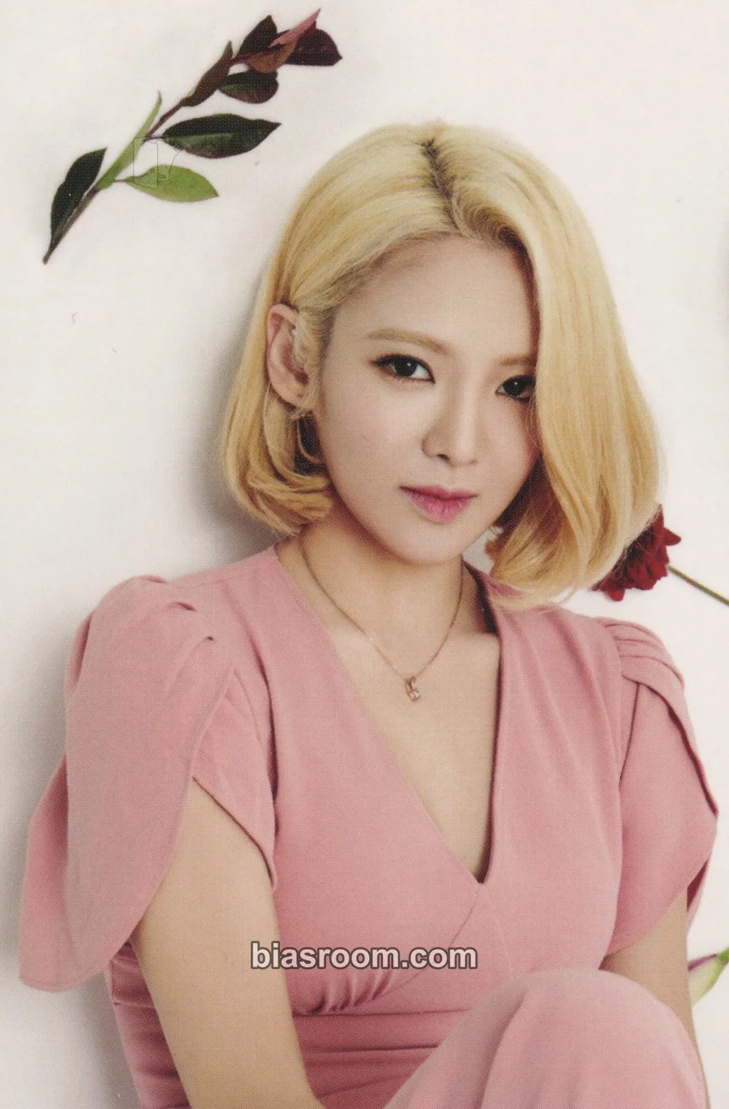 Hyoyeon SEASON'S GREETINGS 2016 Photocard - Girls' Generation - Girls' Generation K-pop photocard