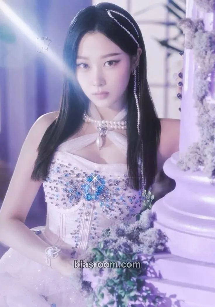 Giselle 2022 JAPAN PREMIUM SHOWCASE SYNK Photocard - aespa - aespa K-pop photocard