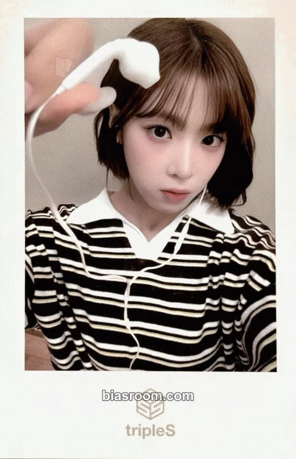 Nien Performante Photocard - tripleS - tripleS K-pop photocard
