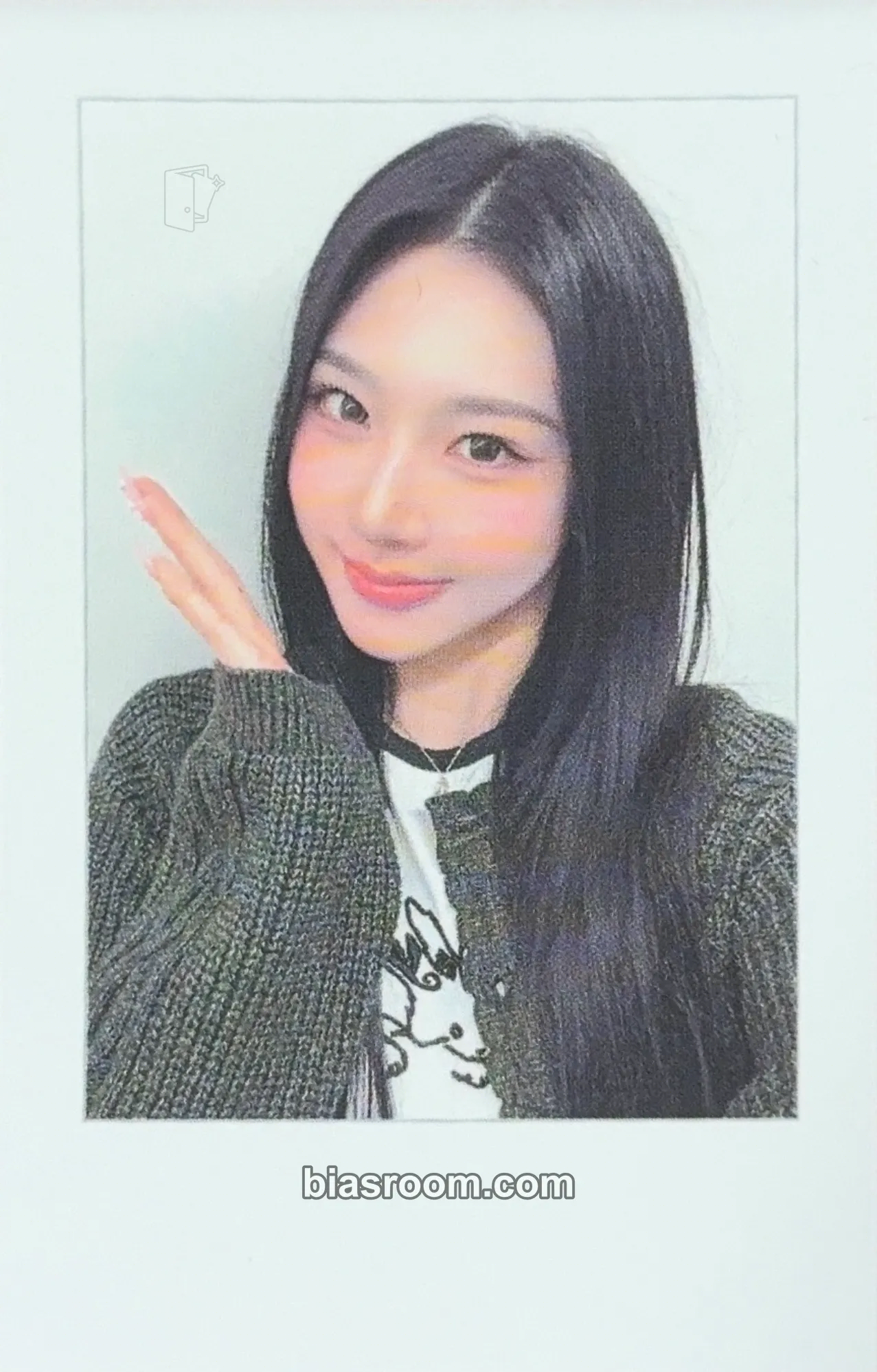 Xinyu Beyond Beauty Photocard - tripleS - tripleS K-pop photocard