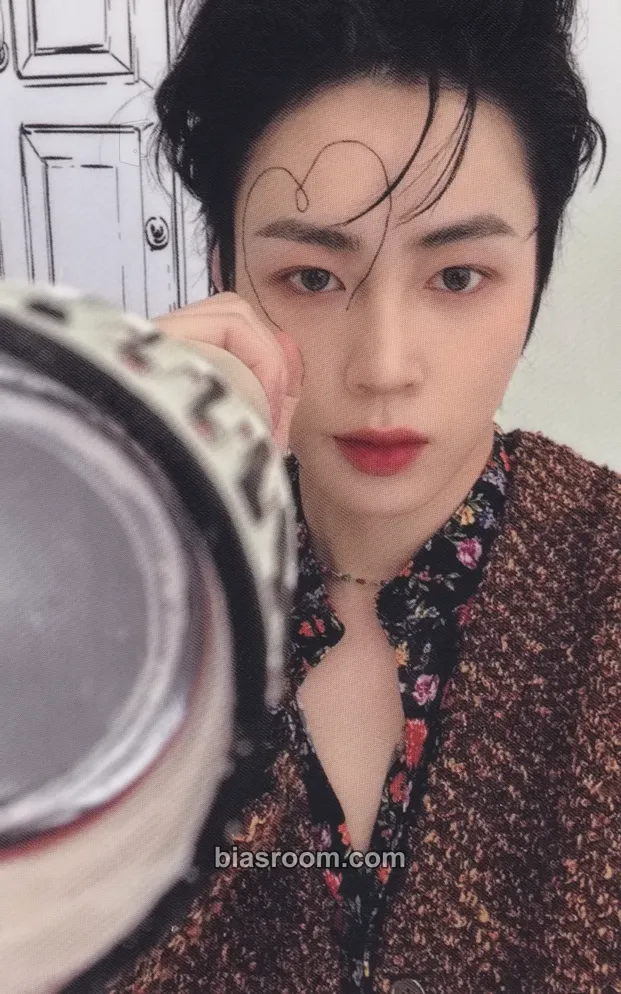 Ha Sung Woon Strange World Photocard - Ha Sung Woon K-pop photocard