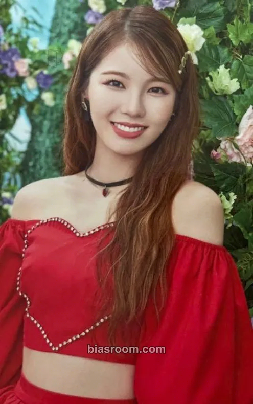 Ayaka 2023 SEASON'S GREETINGS “Story of 9 Cards” Photocard - NiziU - NiziU K-pop photocard