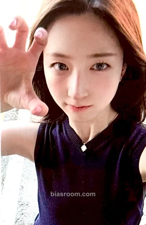 Haewon Blue Valentine Photocard - NMIXX - NMIXX K-pop photocard
