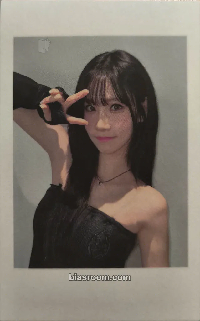 Nakyoung Mujuk Photocard - tripleS - tripleS K-pop photocard