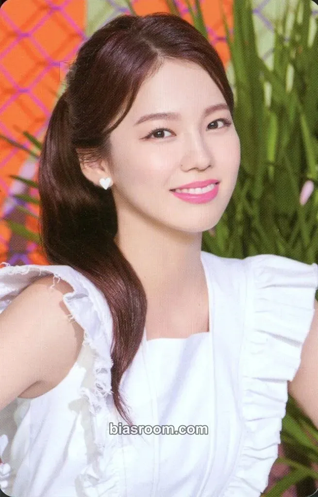 Ayaka 2022 SEASON'S GREETINGS “Live Together” Photocard - NiziU - NiziU K-pop photocard