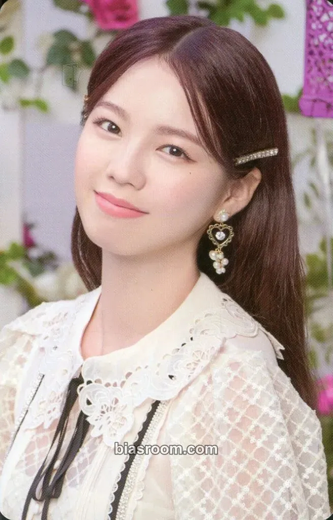 Ayaka 2022 SEASON'S GREETINGS “Live Together” Photocard - NiziU - NiziU K-pop photocard