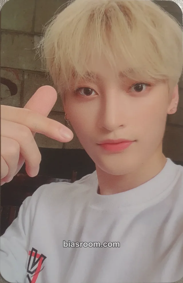 TRCNG - Taeseon - RISING Album album photocard album inclusion
