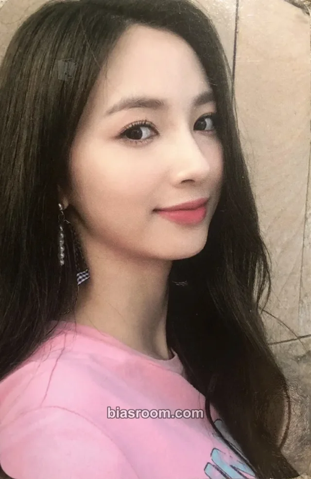 Cherry Bullet - Huh Jiwon - Love Adventure Album album photocard blue back