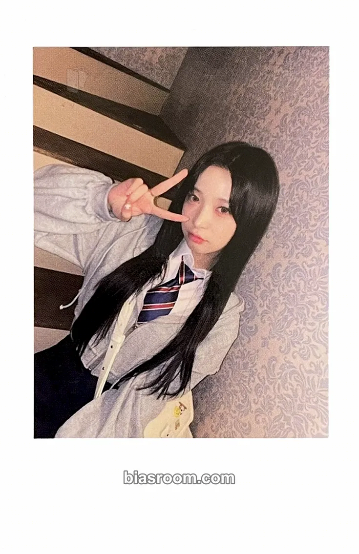 Haruna The Billage of Perception: Chapter Three Photocard - Billlie - Billlie K-pop photocard