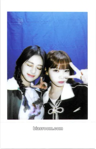CRAZY Photocard - LE SSERAFIM - LE SSERAFIM K-pop photocard