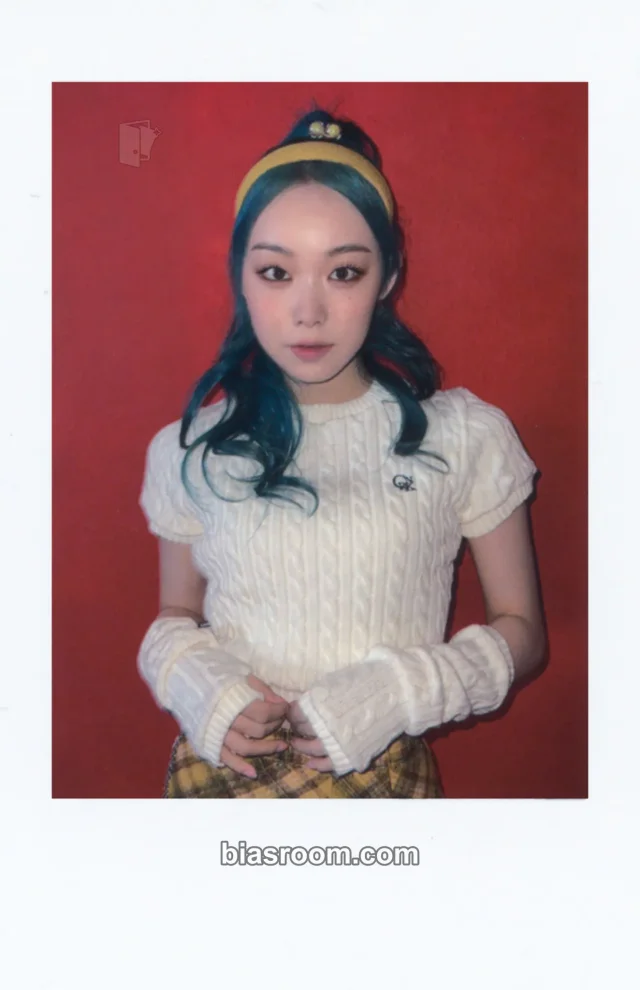 Billlie - Suhyeon - Snowy Night Album polaroid set