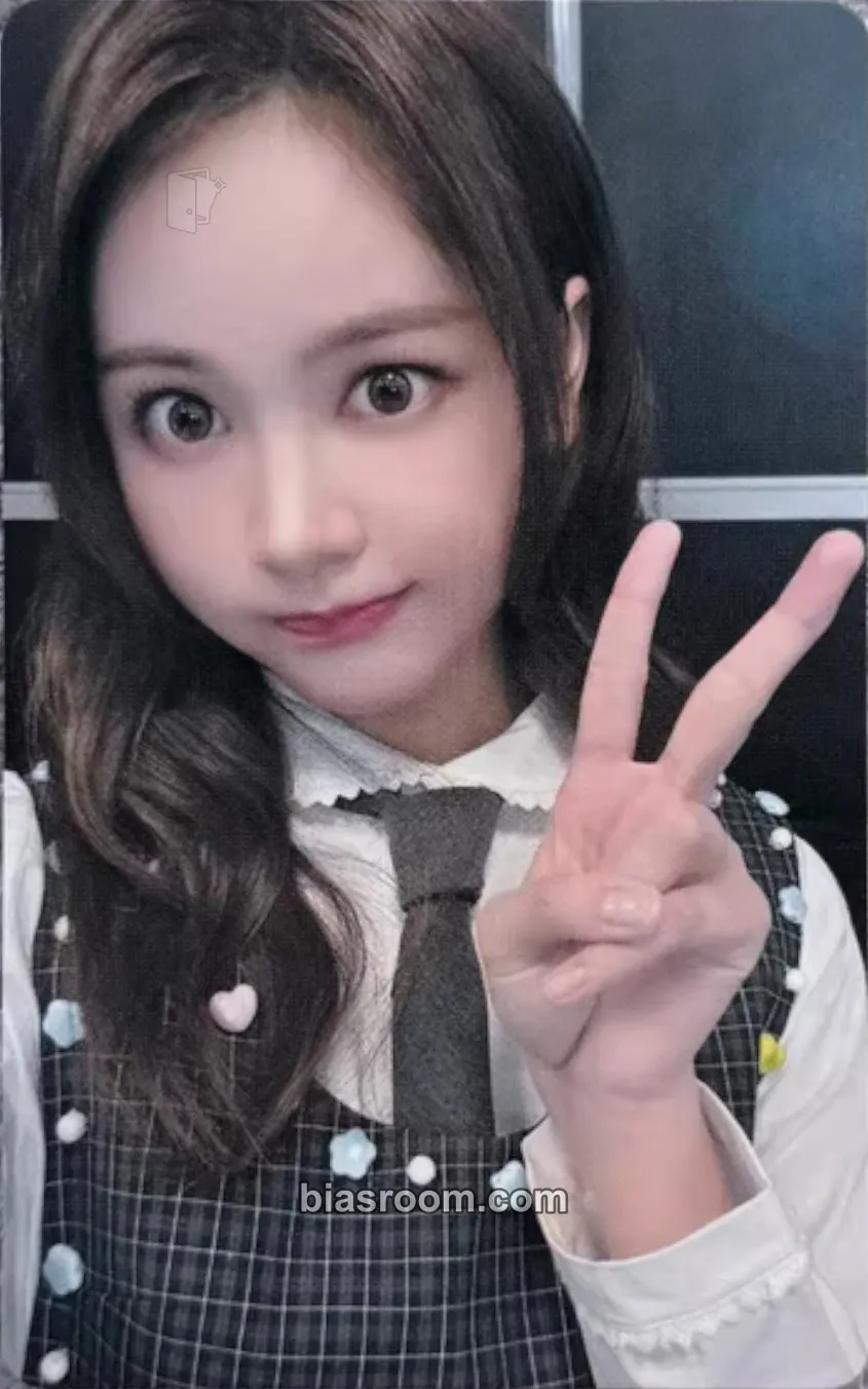 Carmen SMTOWN Live 2025 Photocard - Hearts2Hearts - Hearts2Hearts K-pop photocard