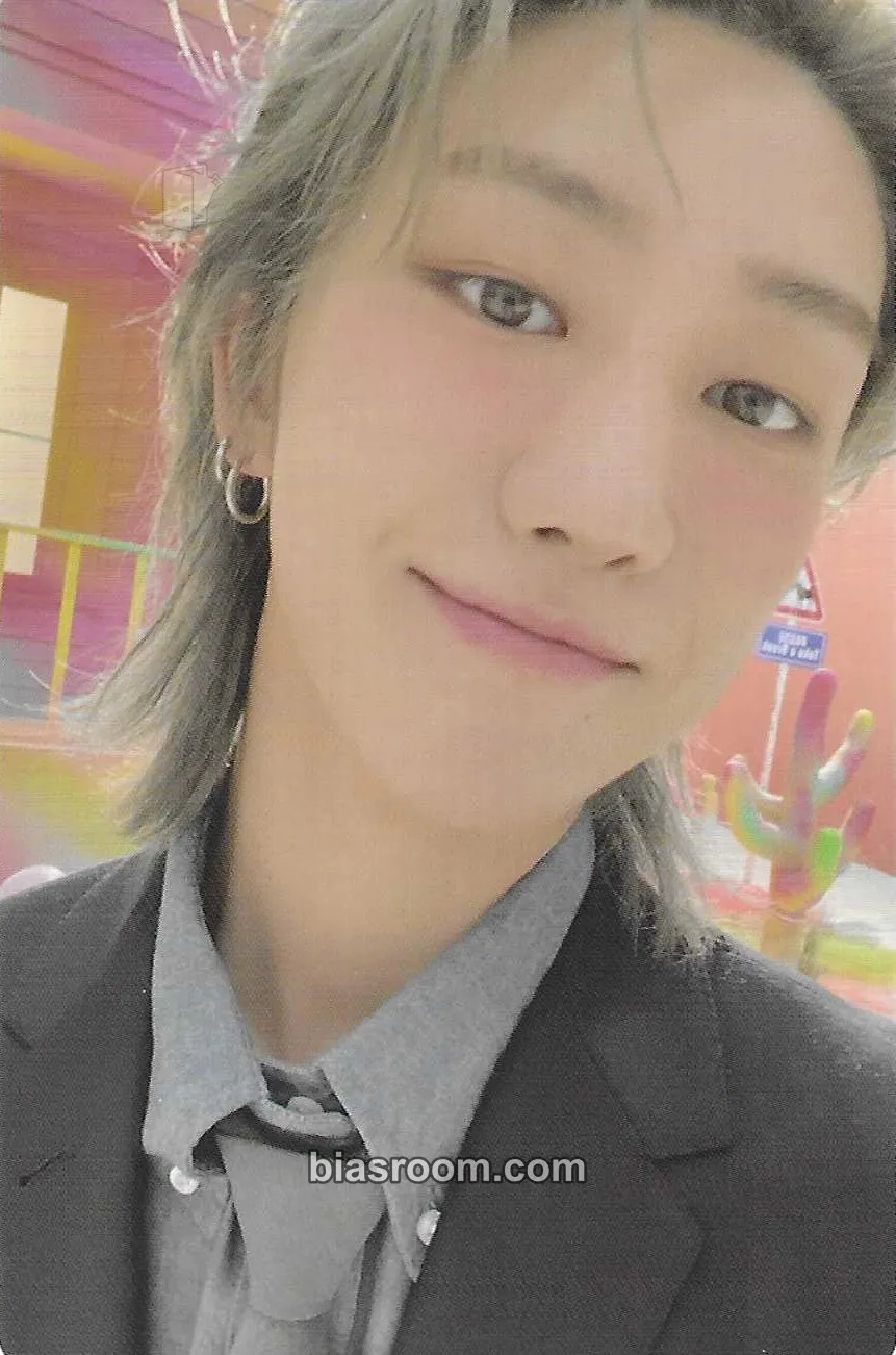 The8 17 IS RIGHT HERE Photocard - SEVENTEEN - SEVENTEEN K-pop photocard