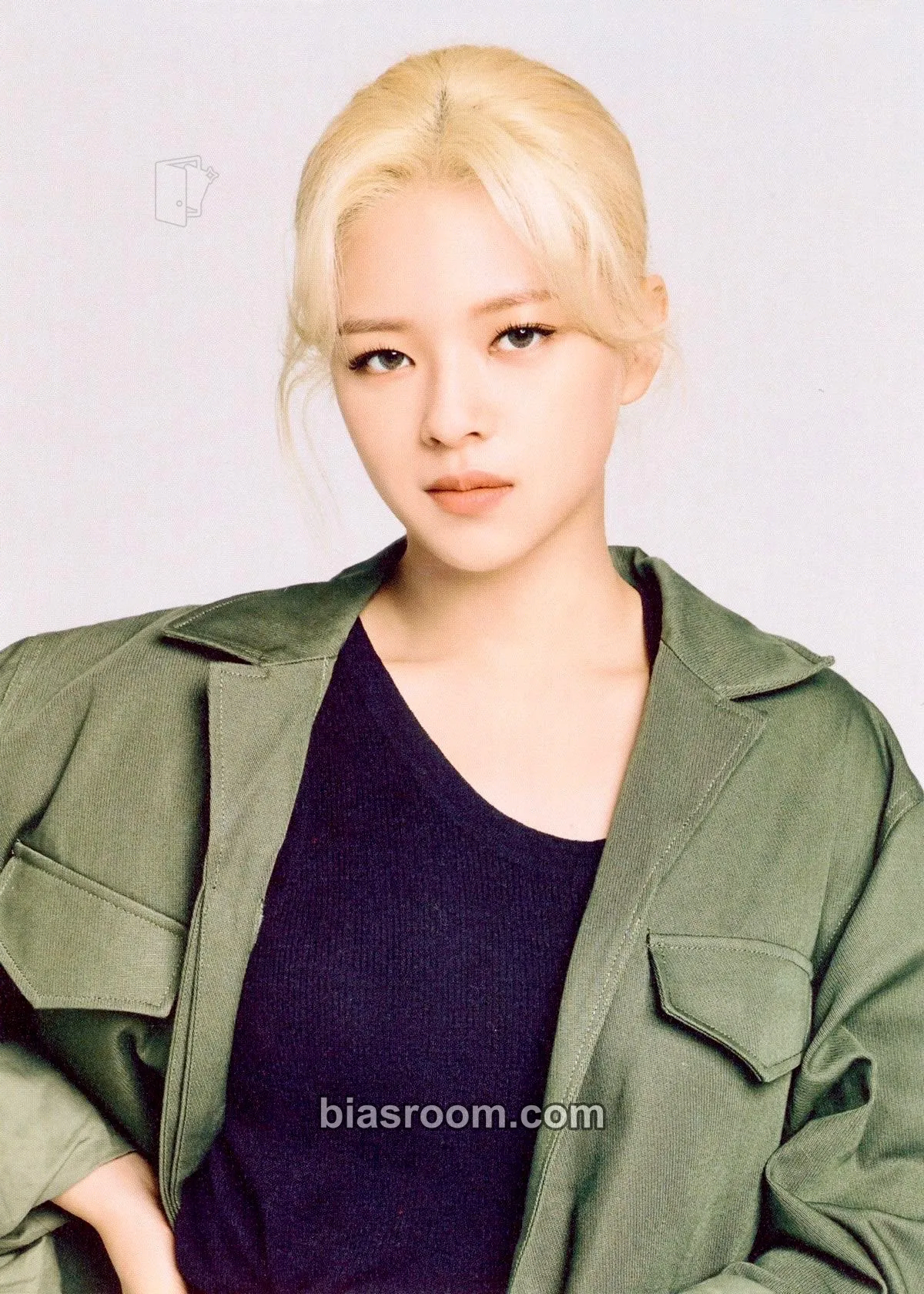 Jeongyeon TWICE: World In A Day Photocard - TWICE - TWICE K-pop photocard