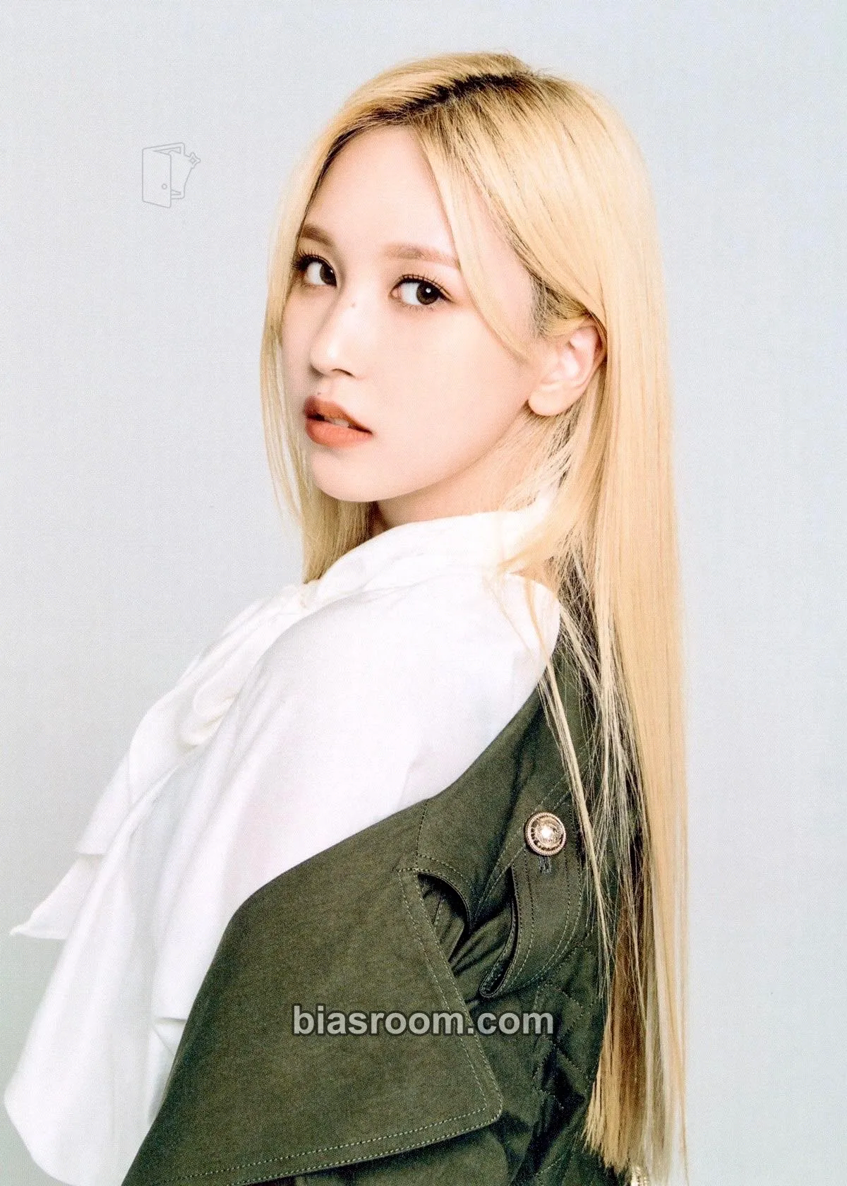 Mina TWICE: World In A Day Photocard - TWICE - TWICE K-pop photocard