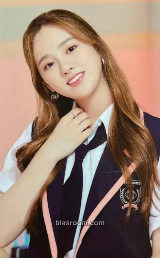 Rio 2021 NiziU SEASON'S GREETINGS “Entrance” Photocard - NiziU - NiziU K-pop photocard