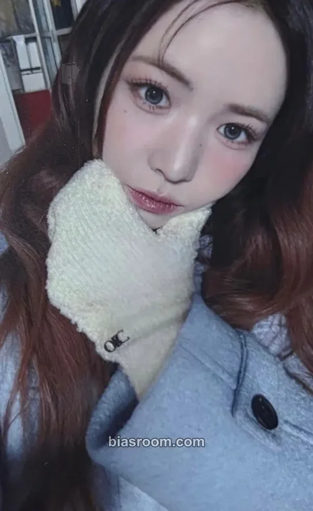 NiziU - Maya - NiziU JYP JAPAN POPUP STORE 2025 “winter trip” Event pop-up store fanclub lottery