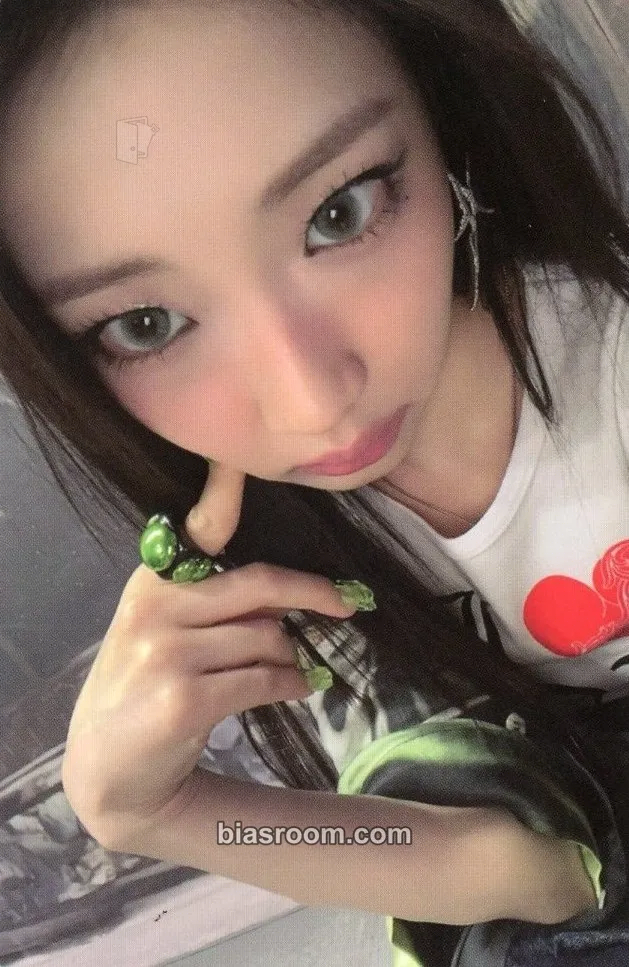 Ruka WE GO UP Photocard - BABYMONSTER - BABYMONSTER K-pop photocard