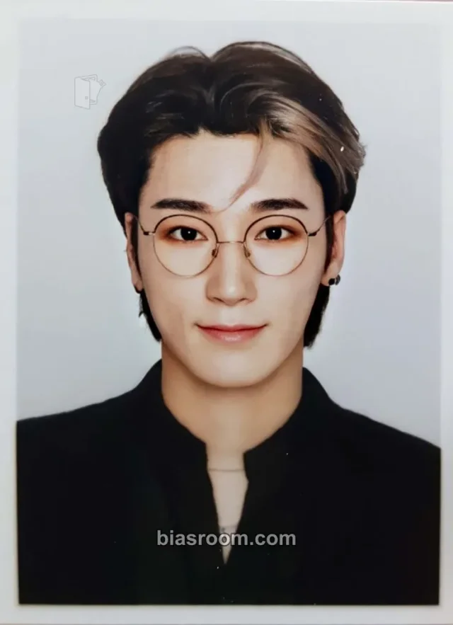 ATEEZ - San - 1st Atiny Membership kit Other id photo