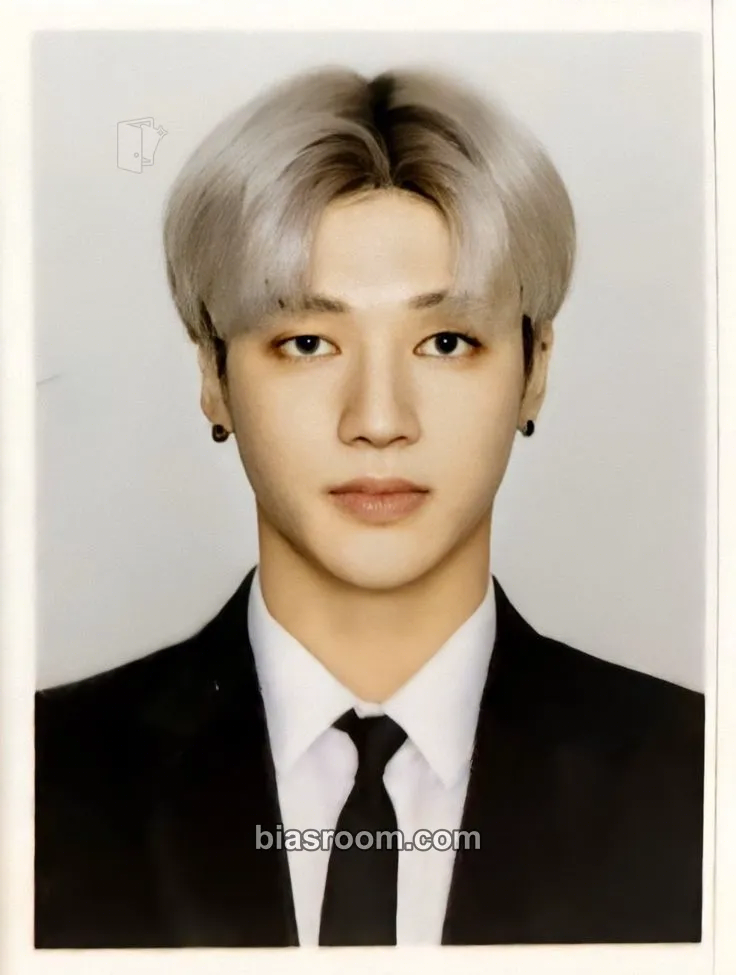 Wooyoung 1st Atiny Membership kit Photocard - ATEEZ - ATEEZ K-pop photocard