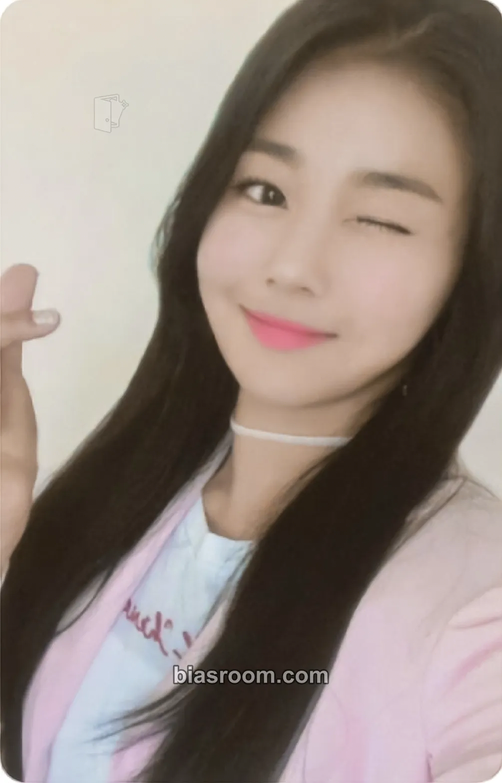 Chaerin Love Adventure Photocard - Cherry Bullet - Cherry Bullet K-pop photocard