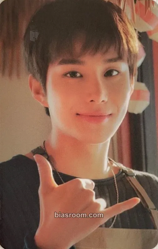 Jungwoo Perfume MD Photocard - NCT - NCT K-pop photocard