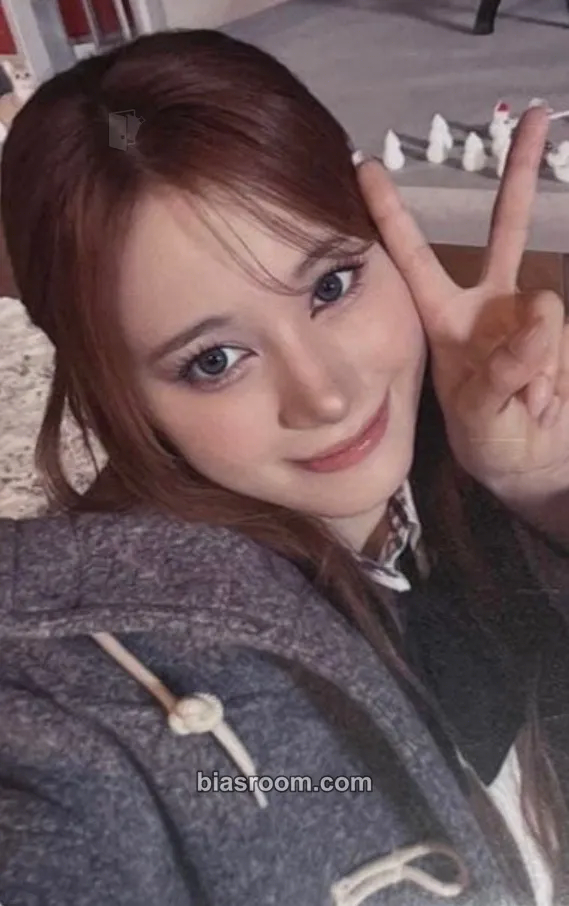 Nina NiziU JYP JAPAN POPUP STORE 2025 “winter trip” Photocard - NiziU - NiziU K-pop photocard