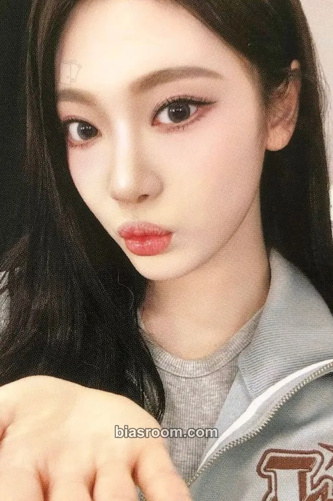 Ningning 4th Anniversary Photocard - aespa - aespa K-pop photocard