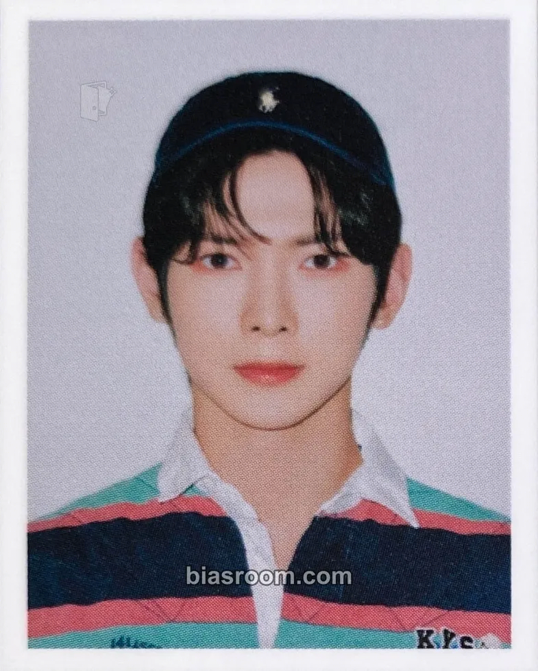 Yeosang 2023 Season's Greetings Photocard - ATEEZ - ATEEZ K-pop photocard