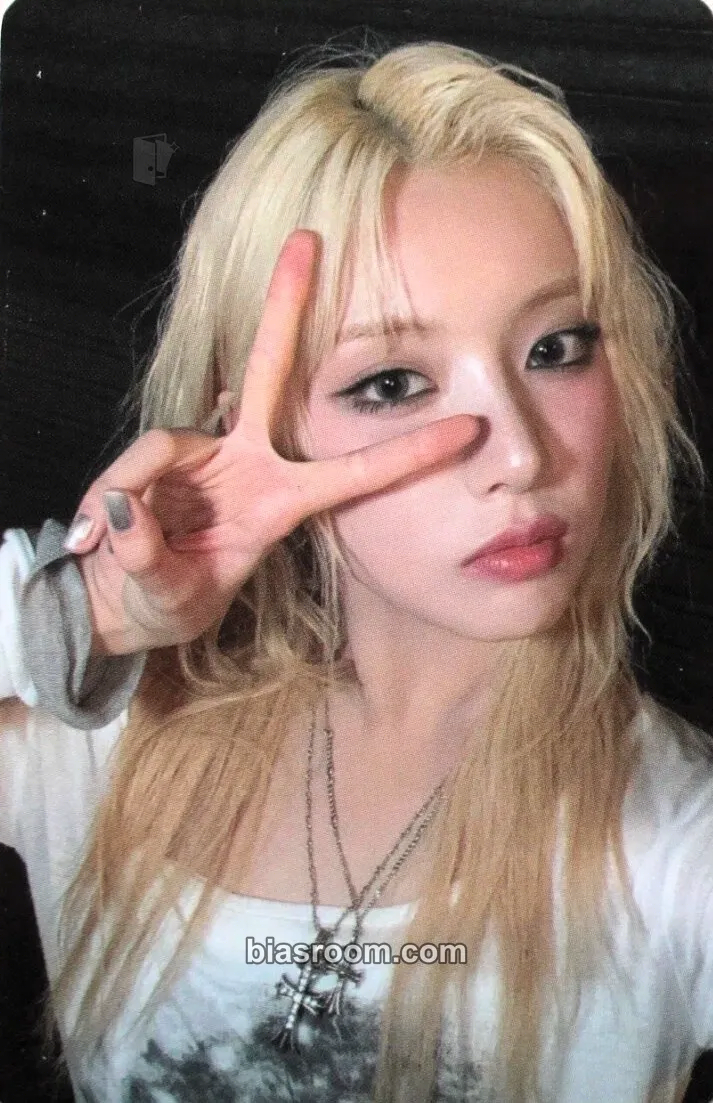 Jiwoo MIXXPEDIA : PICK MACAU & HONGKONG Photocard - NMIXX - NMIXX K-pop photocard