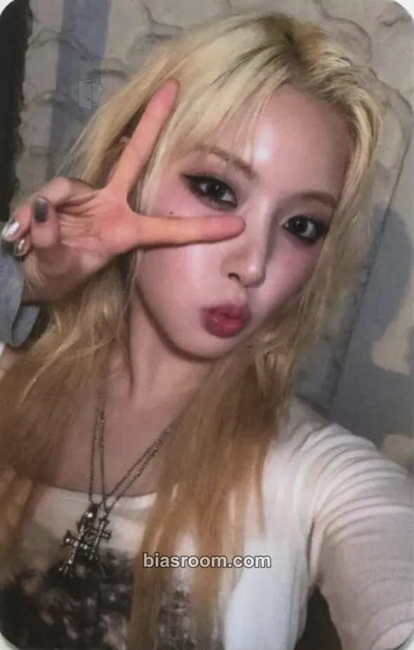 Jiwoo MIXXPEDIA : PICK MACAU & HONGKONG Photocard - NMIXX - NMIXX K-pop photocard