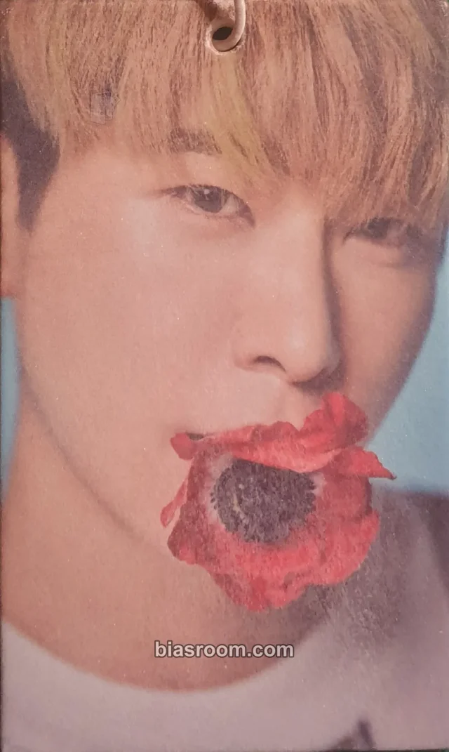 VAV - St. Van - Flower Album merch photocard perfume