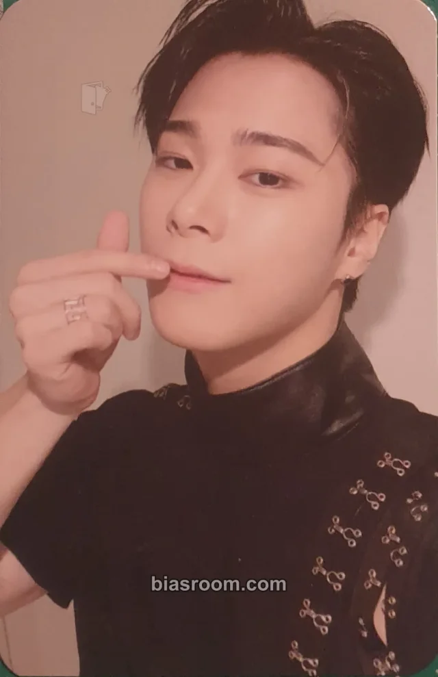 Moonbin ASTRO In-Out (Moonbin & Sanha Subunit) K-pop photocard