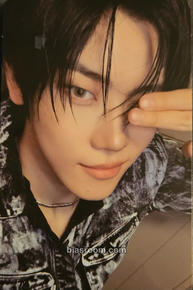 CLOSE YOUR EYES - Jang Yeojun - blackout Album album photocard blackout version