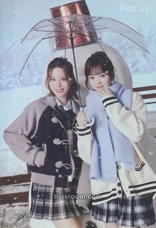 NiziU JYP JAPAN POPUP STORE 2025 “winter trip” Photocard - NiziU - NiziU K-pop photocard