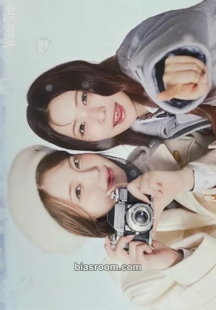 NiziU JYP JAPAN POPUP STORE 2025 “winter trip” Photocard - NiziU - NiziU K-pop photocard