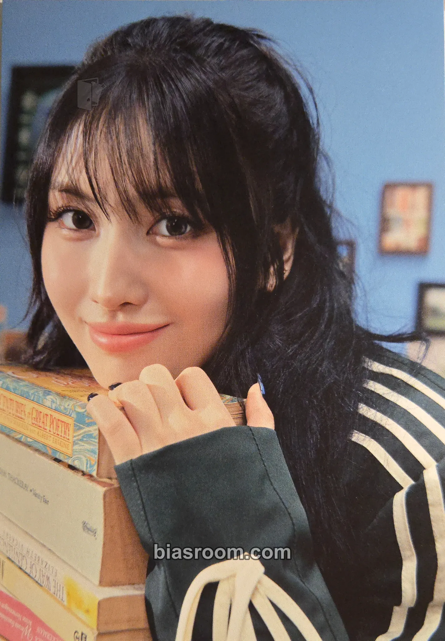 Momo TEN: The Story Goes On Photocard - TWICE - TWICE K-pop photocard