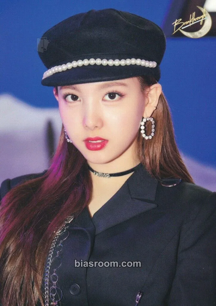Nayeon Breakthrough Photocard - TWICE - TWICE K-pop photocard
