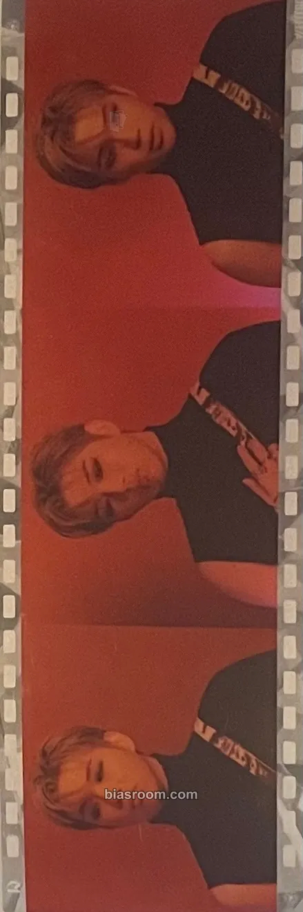 Daniel YELLOW Photocard - KANGDANIEL - KANGDANIEL K-pop photocard