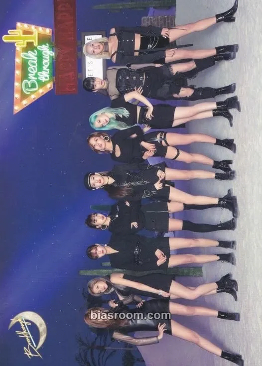Breakthrough Photocard - TWICE - TWICE K-pop photocard