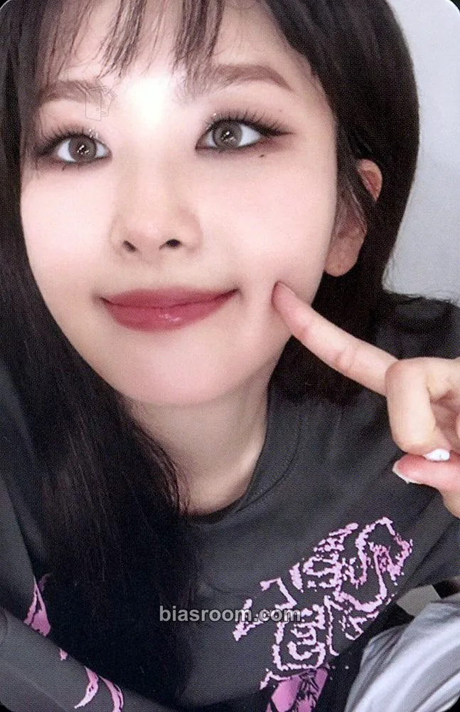 Seulgi 9th Anniversary Photocard - Red Velvet - Red Velvet K-pop photocard