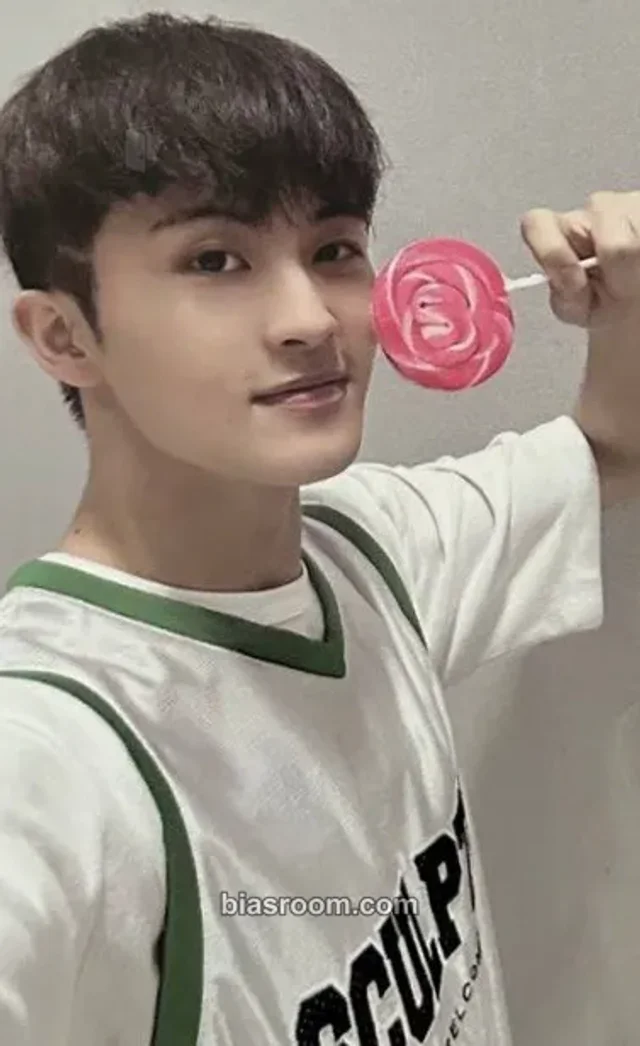 NCT DREAM - Mark - NCT DREAM 7th Anniversary Fanmeeting "DREAM LAND" Event