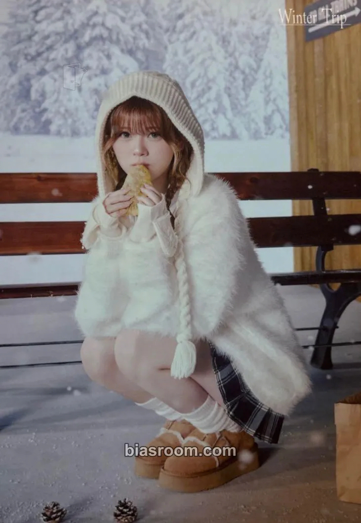 Riku NiziU JYP JAPAN POPUP STORE 2025 “winter trip” Photocard - NiziU - NiziU K-pop photocard