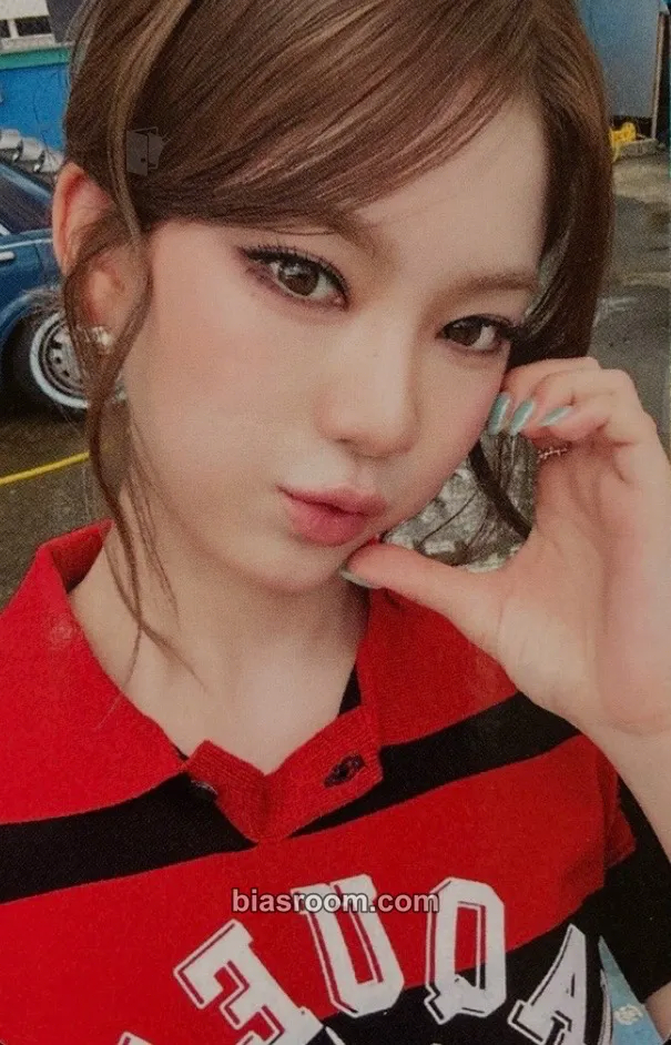 Isa I WANT IT Photocard - STAYC - STAYC K-pop photocard
